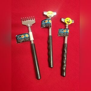 Emoji Back Scratcher Set Extendable To 22"